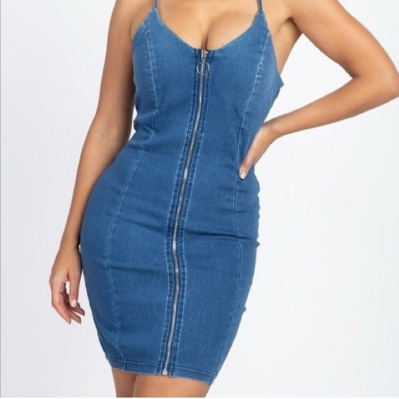 IRIS Denim Mini Dress front zip stretch Padded Bust Size medium - Picture 1 of 8